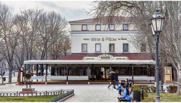 Wine & Pillow Hotel By Frapolli poza 1